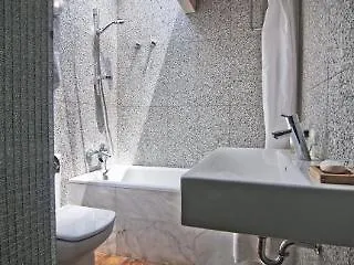 Apartment Executive Attic 3