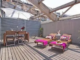 Apartment Executive Attic 3 *